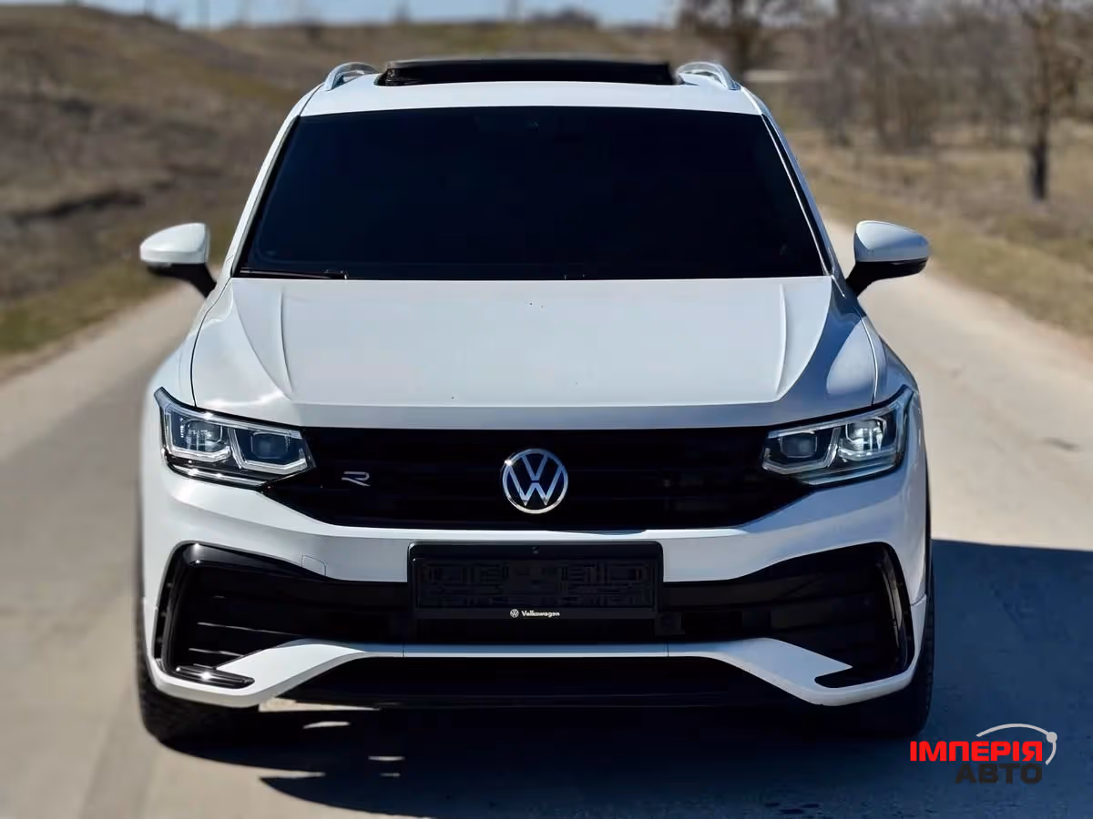 Volkswagen Tiguan - фото 3
