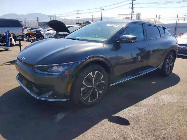 Kia EV6 - фото 3