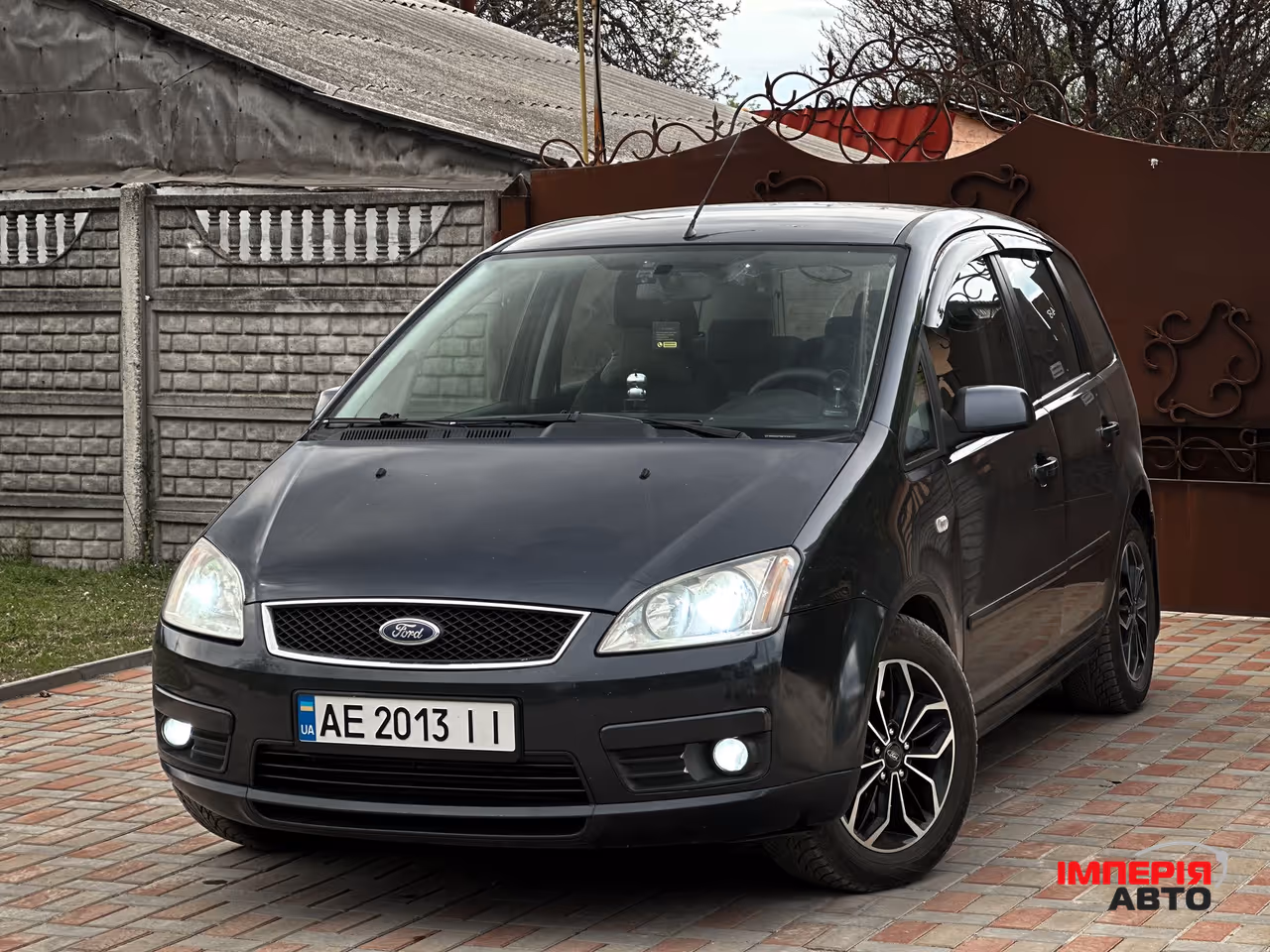 Ford C-MAX - фото 1