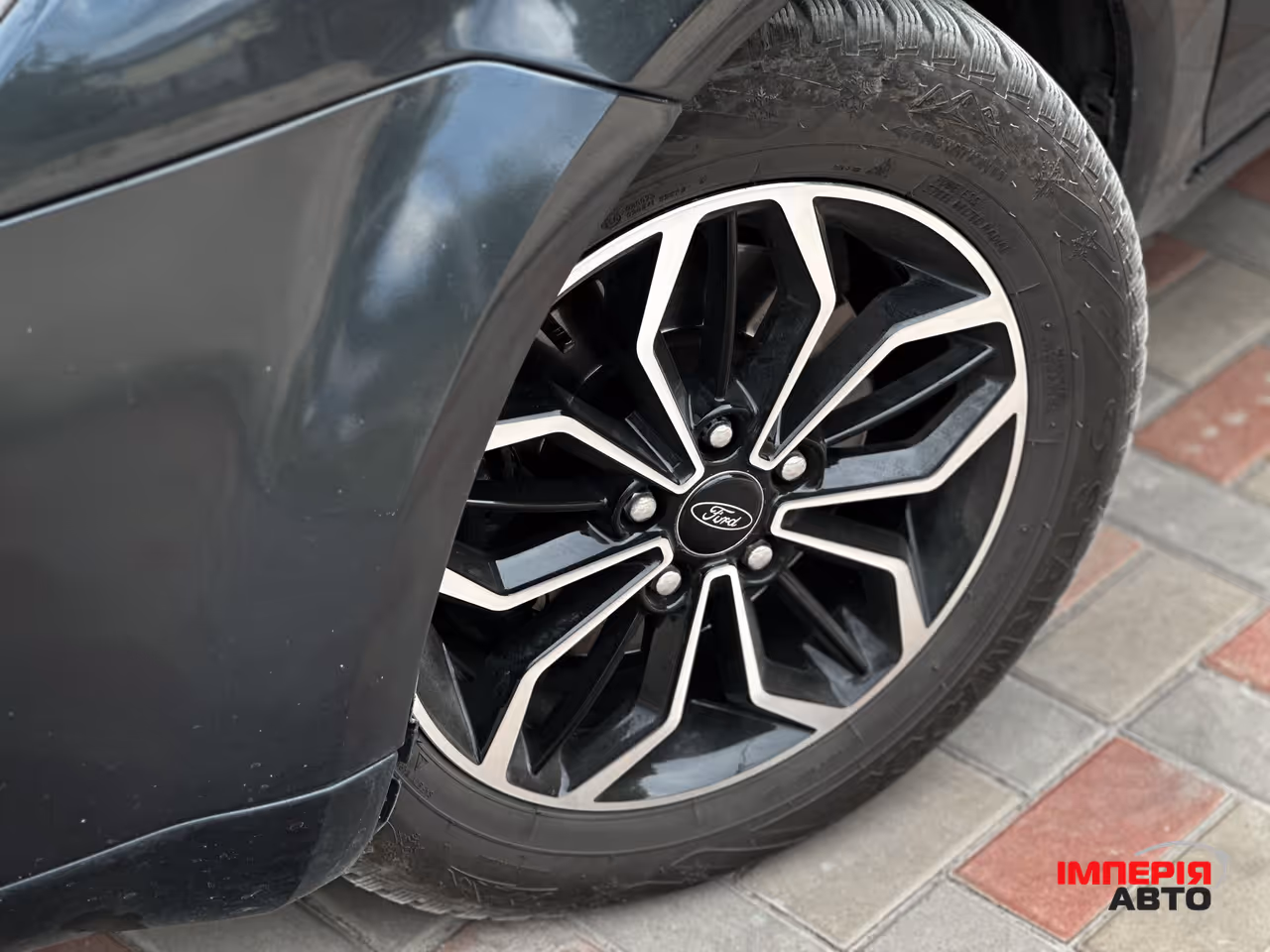 Ford C-MAX - фото 4