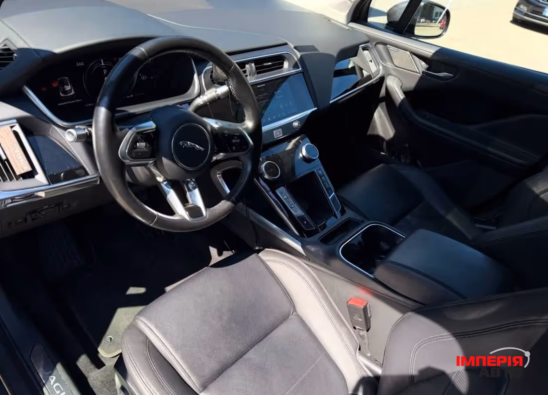 Jaguar I-Pace - фото 8