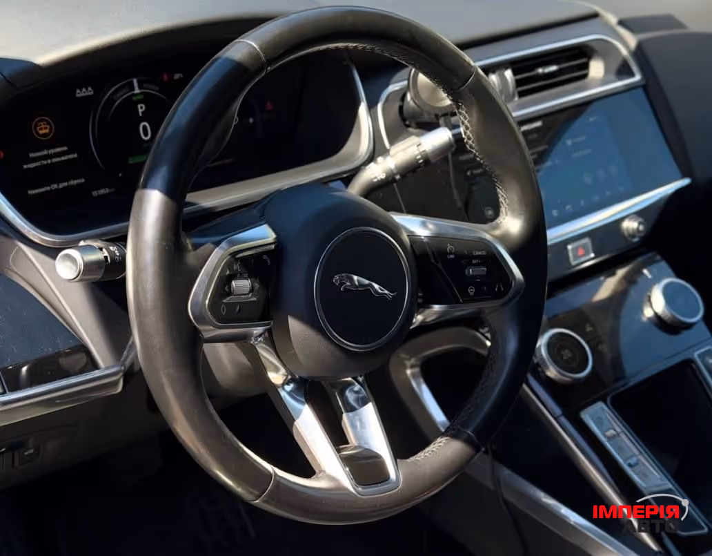 Jaguar I-Pace - фото 7
