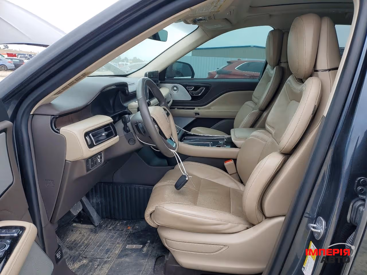 Lincoln Aviator - фото 15