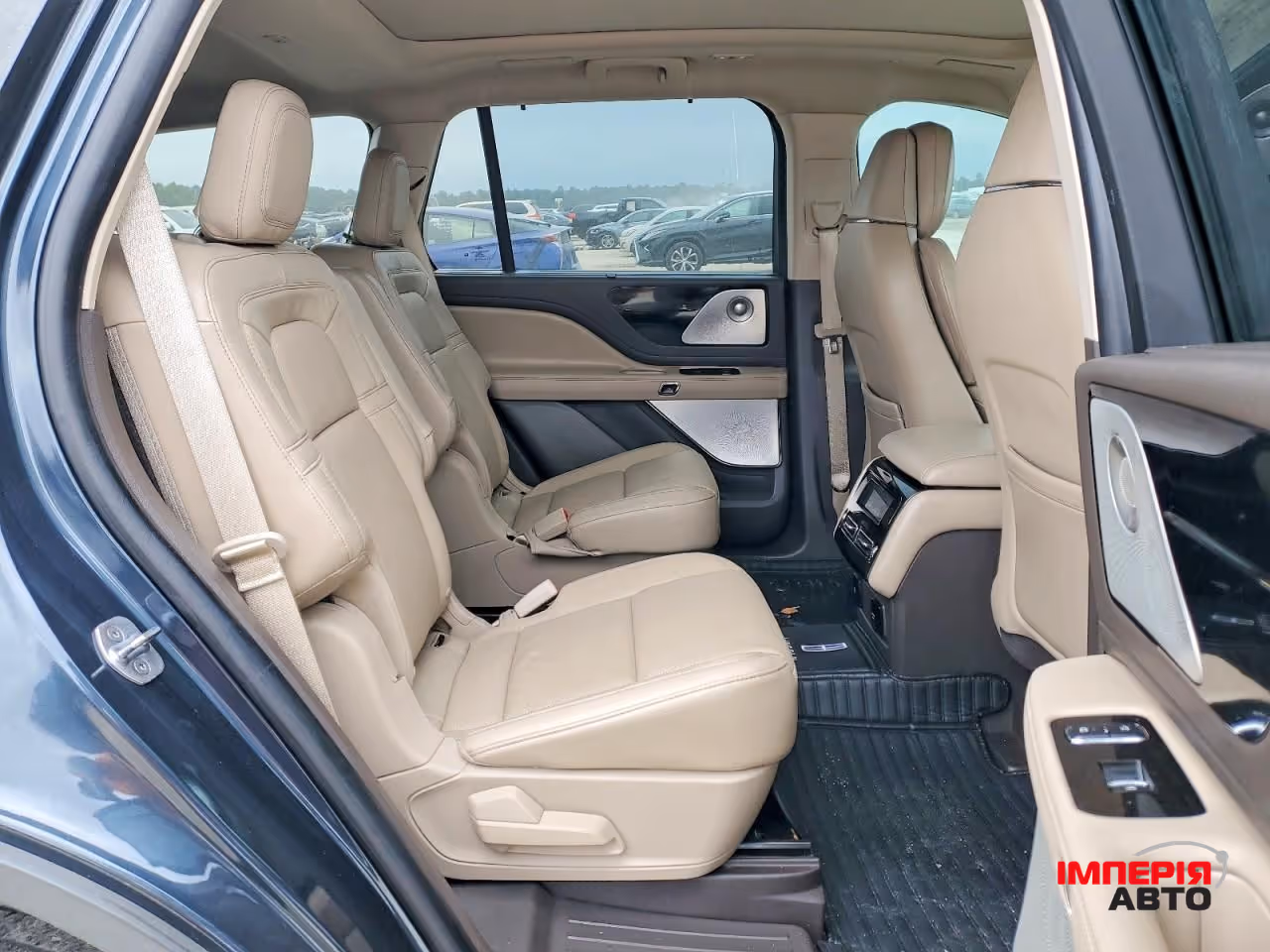 Lincoln Aviator - фото 18
