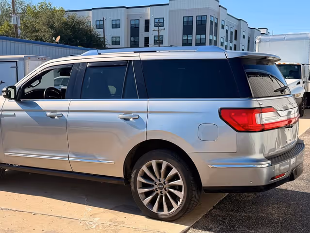 Lincoln Navigator - фото 5