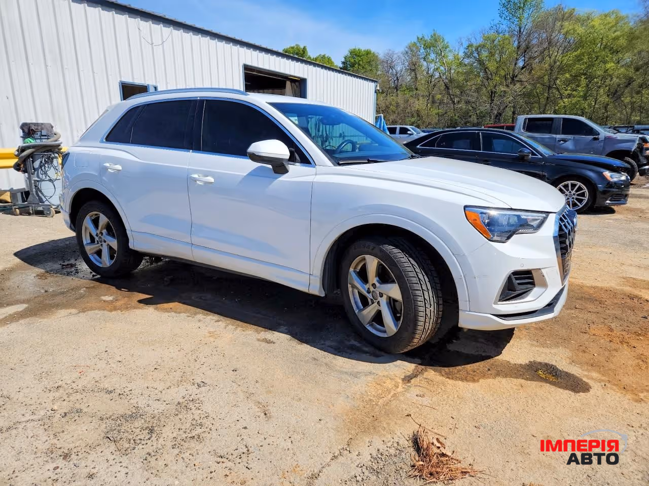 Audi Q3 - фото 2