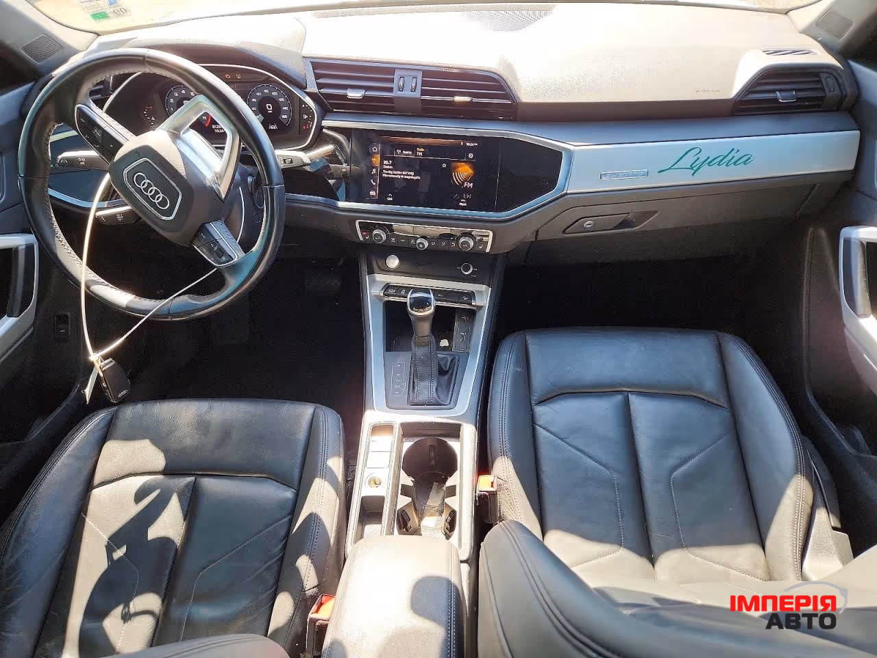 Audi Q3 - фото 7