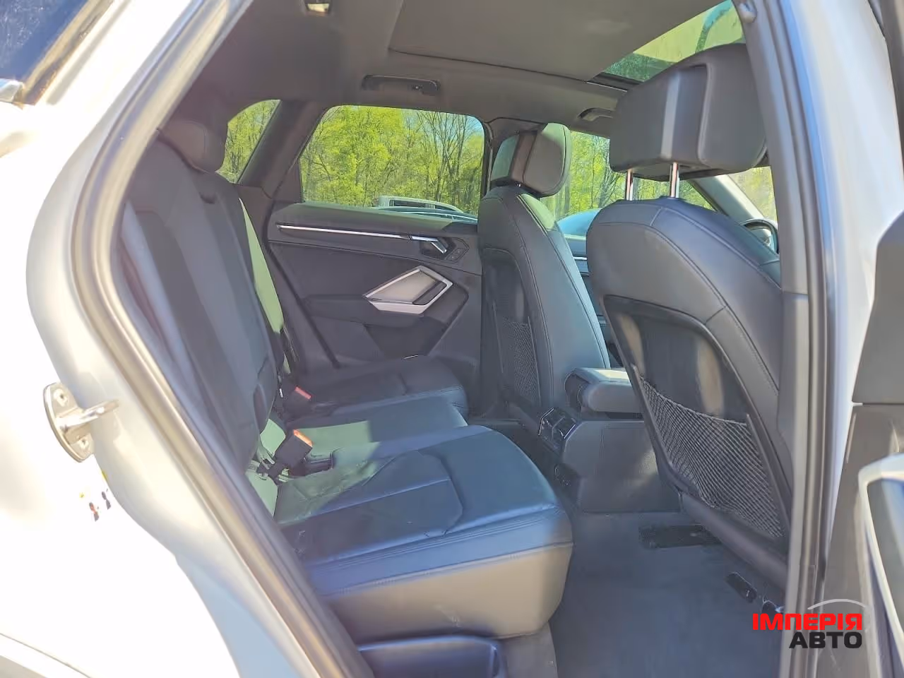 Audi Q3 - фото 9