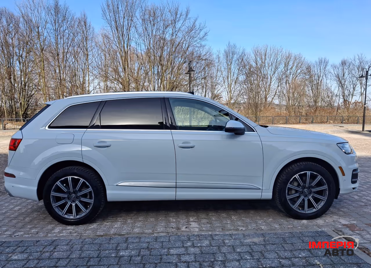 Audi Q7 - фото 4