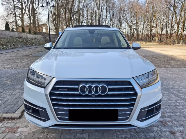 Audi Q7 - фото 2