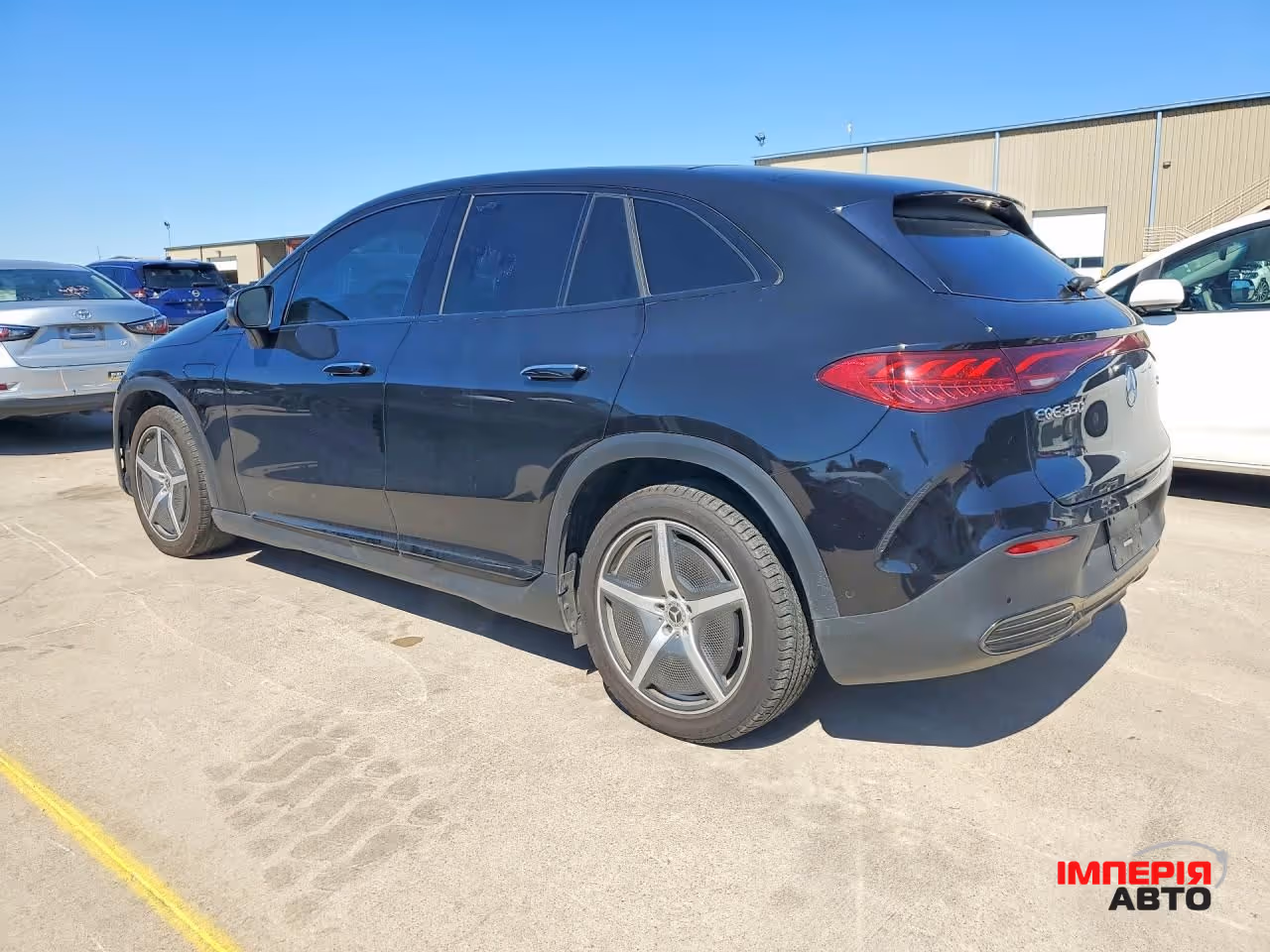 Mercedes-Benz EQS SUV - фото 3