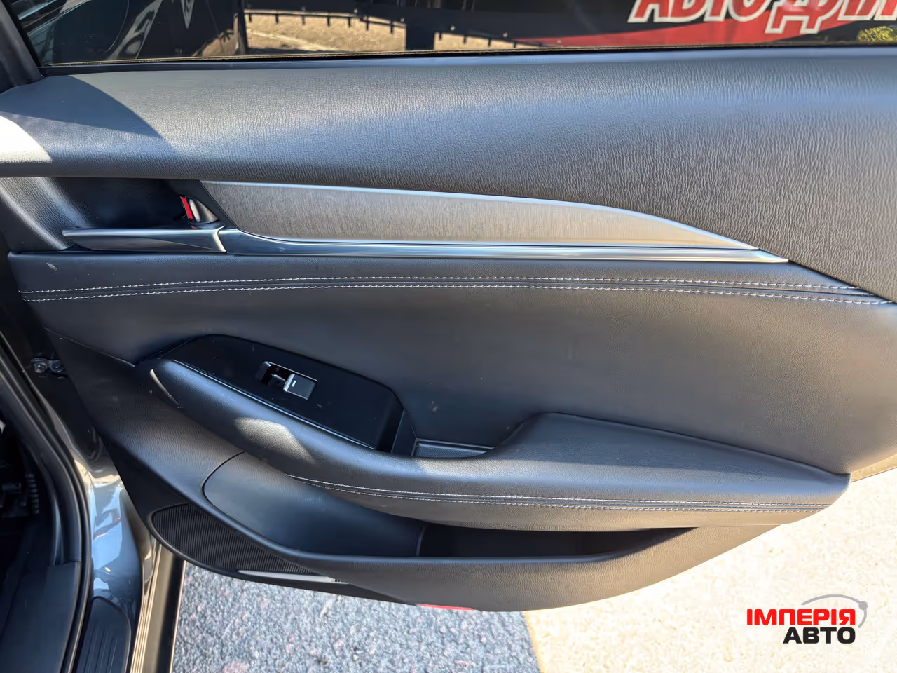 Mazda 6 - фото 13