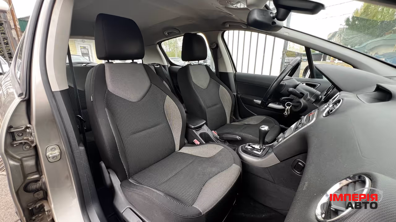 Peugeot 308 - фото 11