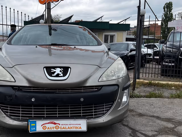 Peugeot 308 - фото 3