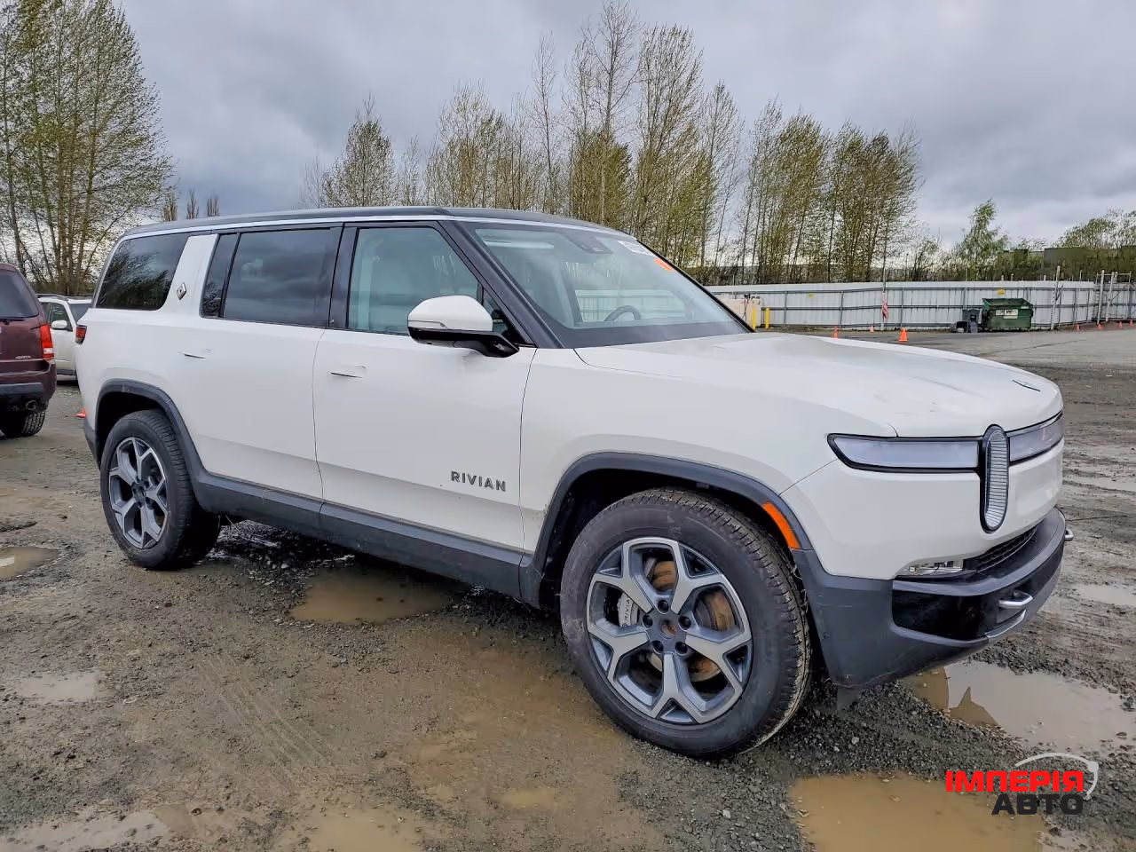 Rivian R1S - фото 2