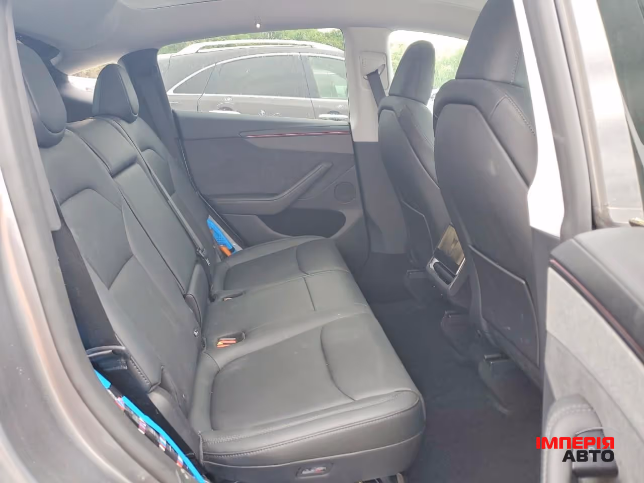 Tesla Model Y - фото 10