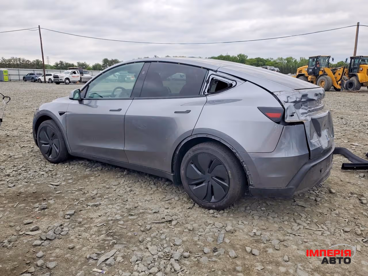 Tesla Model Y - фото 2