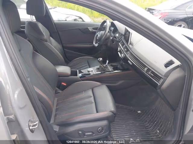 Audi A4 - фото 4