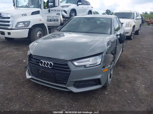 Audi A4 - фото 1