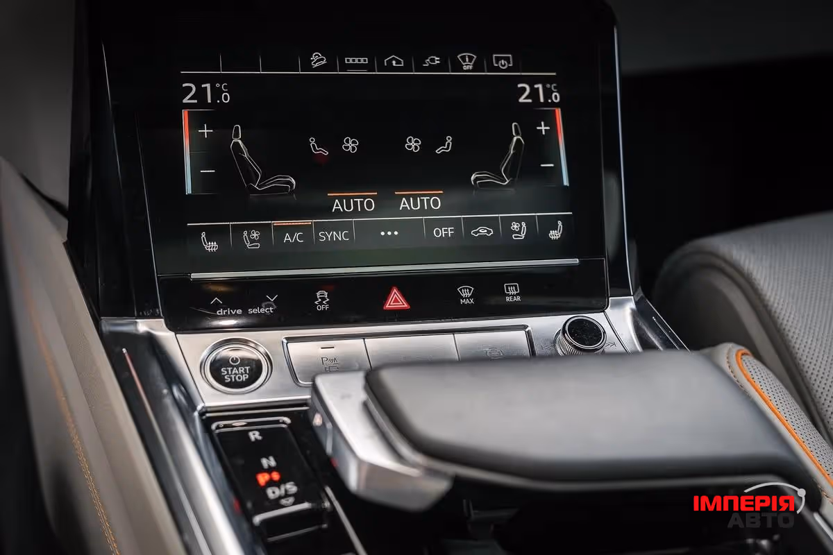 Audi e-tron - фото 17