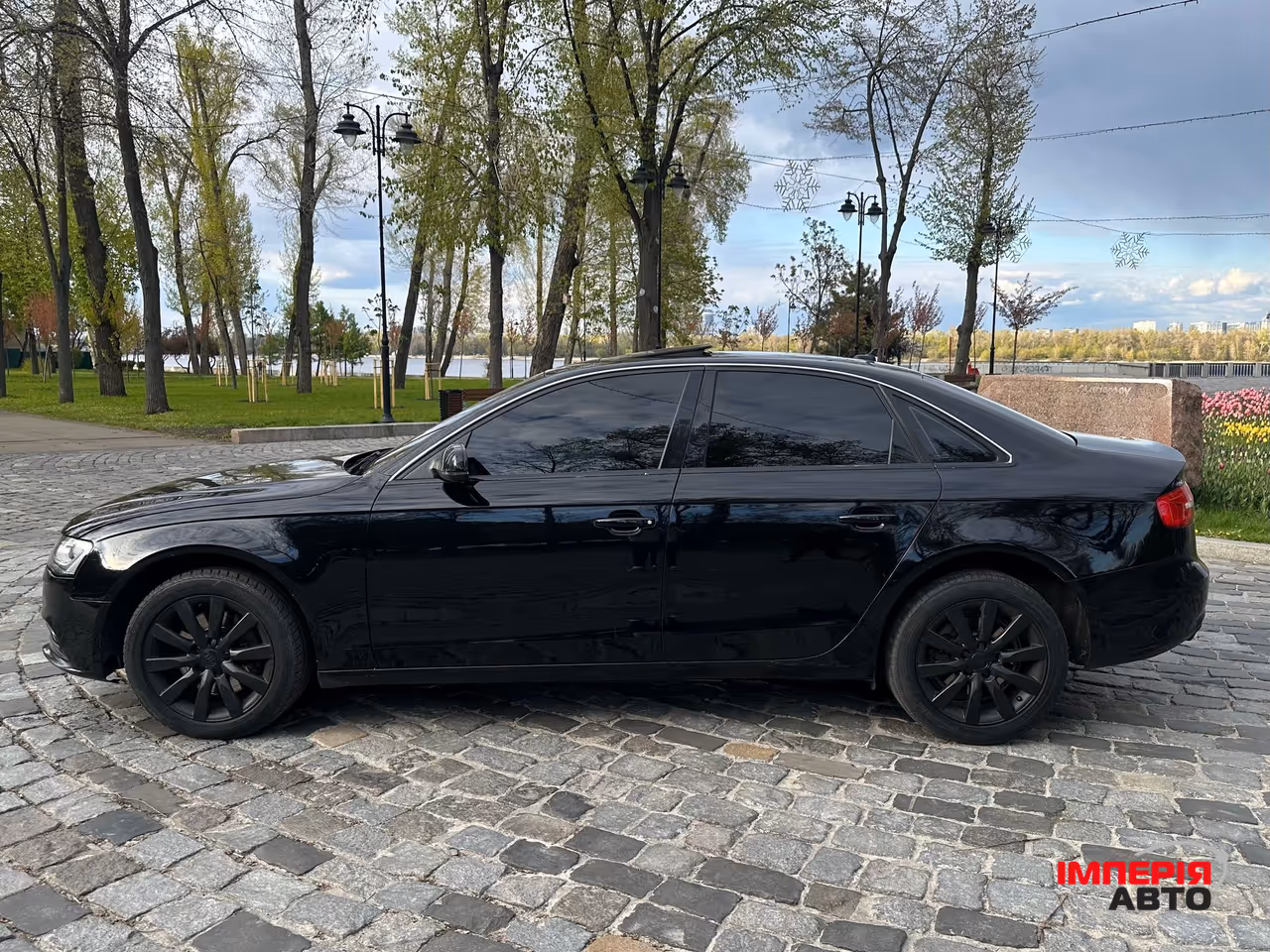 Audi A4 - фото 4