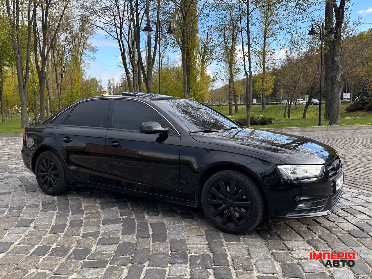 Audi A4 - фото 2