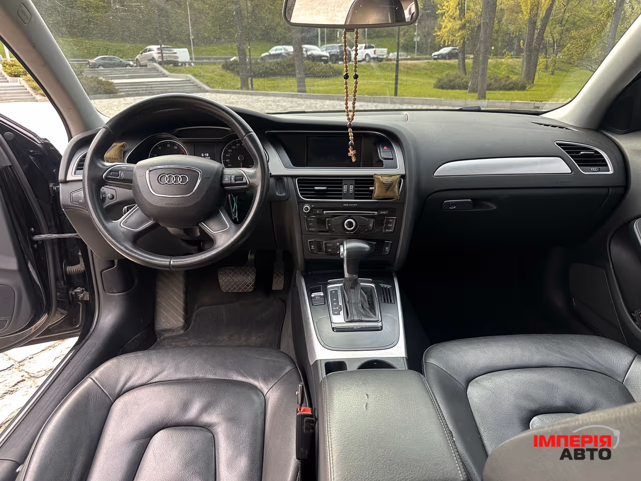 Audi A4 - фото 7