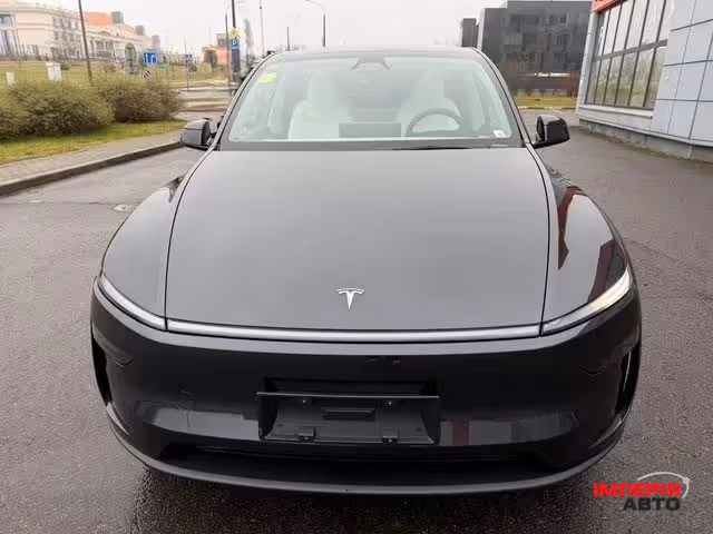 Tesla Model Y - фото 4