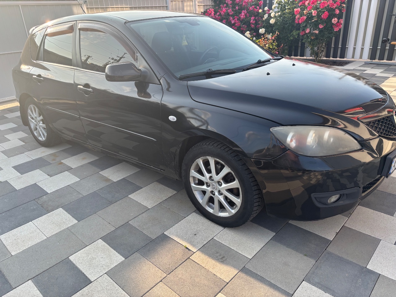 Mazda 3 - фото 5