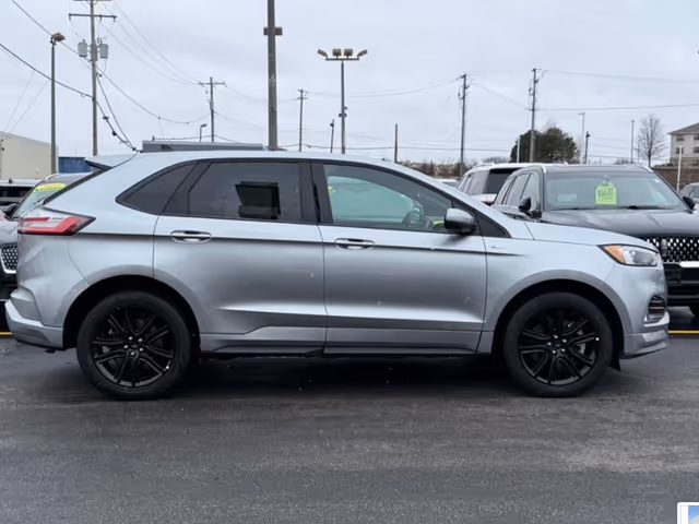 Ford Edge - фото 2