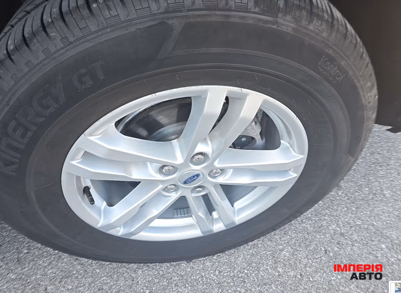 Ford Explorer - фото 15