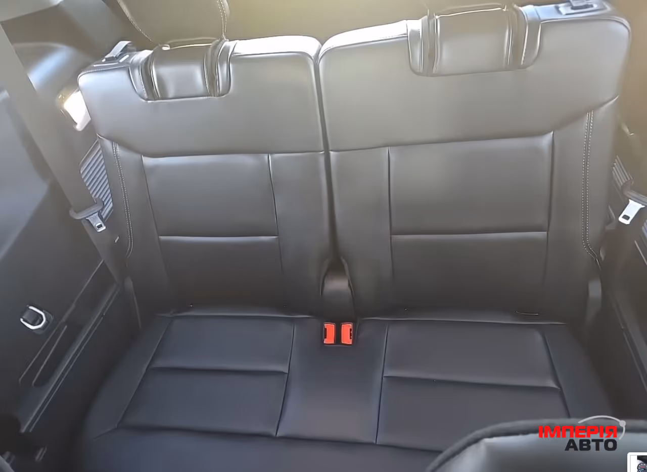 Ford Explorer - фото 18
