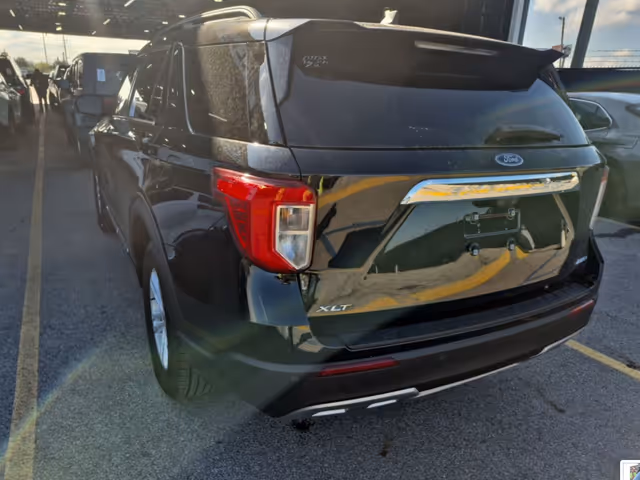 Ford Explorer - фото 4