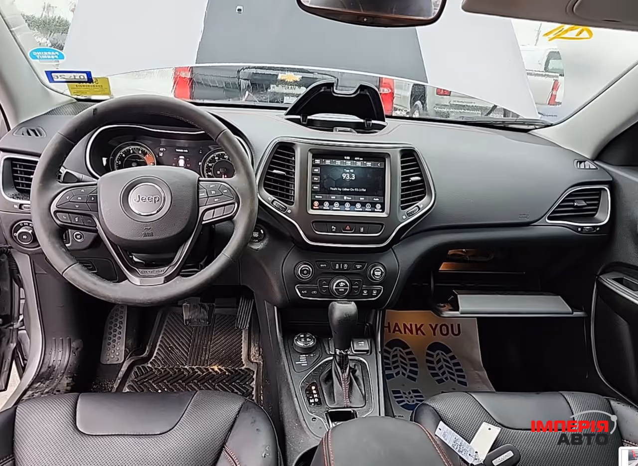 Jeep Cherokee - фото 6