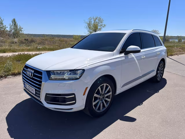 Audi Q7 - фото 3