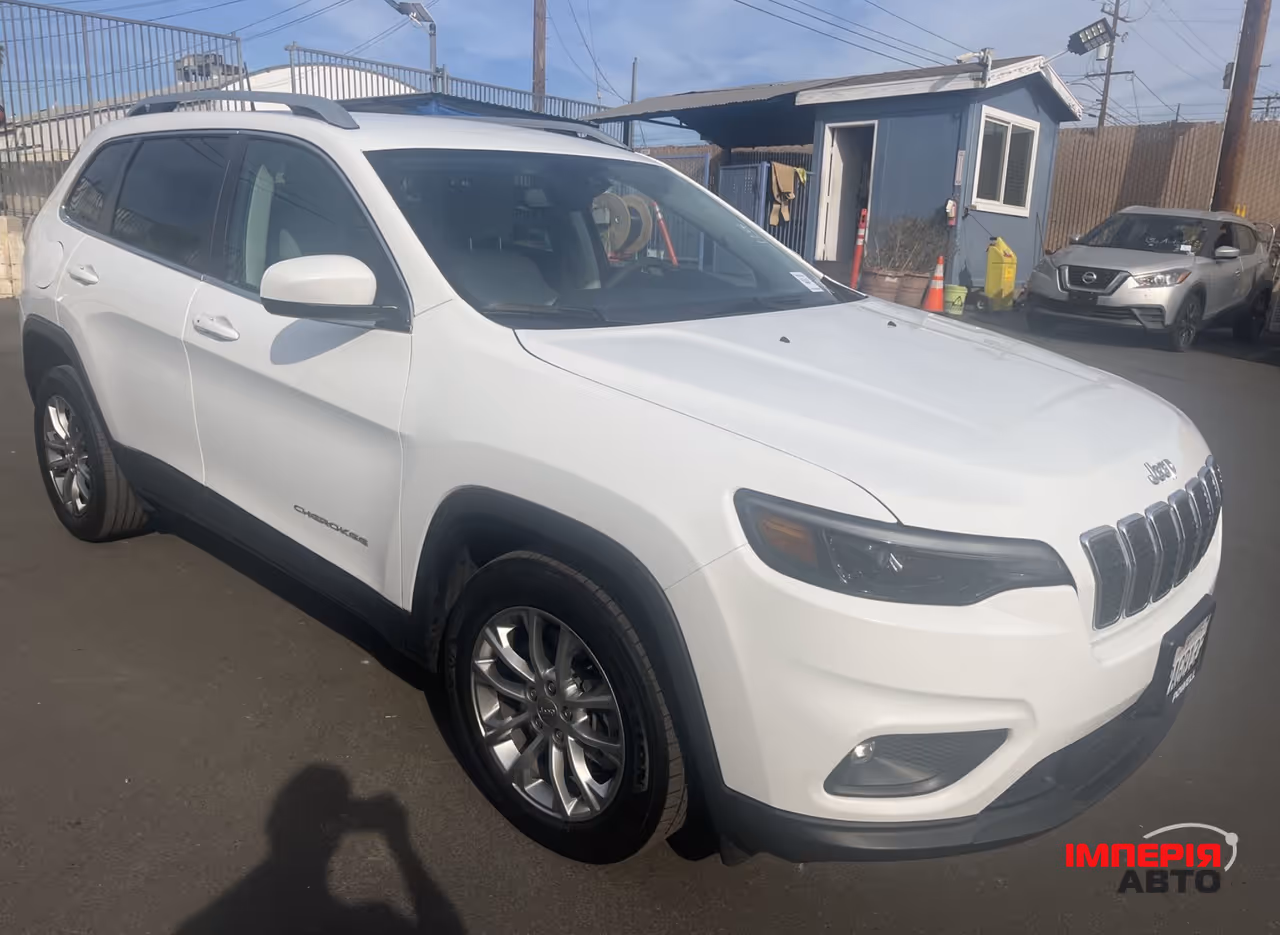 Jeep Cherokee - фото 1