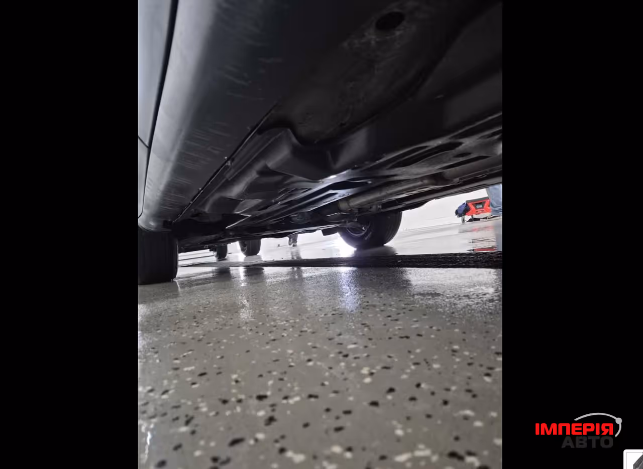 Jeep Cherokee - фото 12