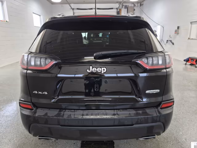 Jeep Cherokee - фото 5