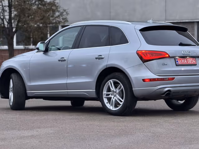 Audi Q5 - фото 4