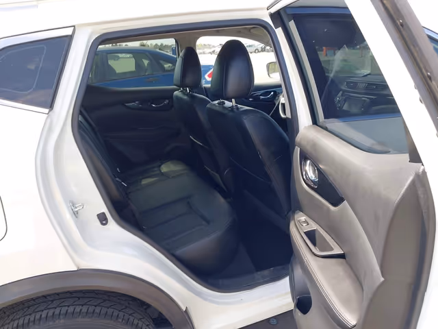 Nissan Rogue Sport - фото 5