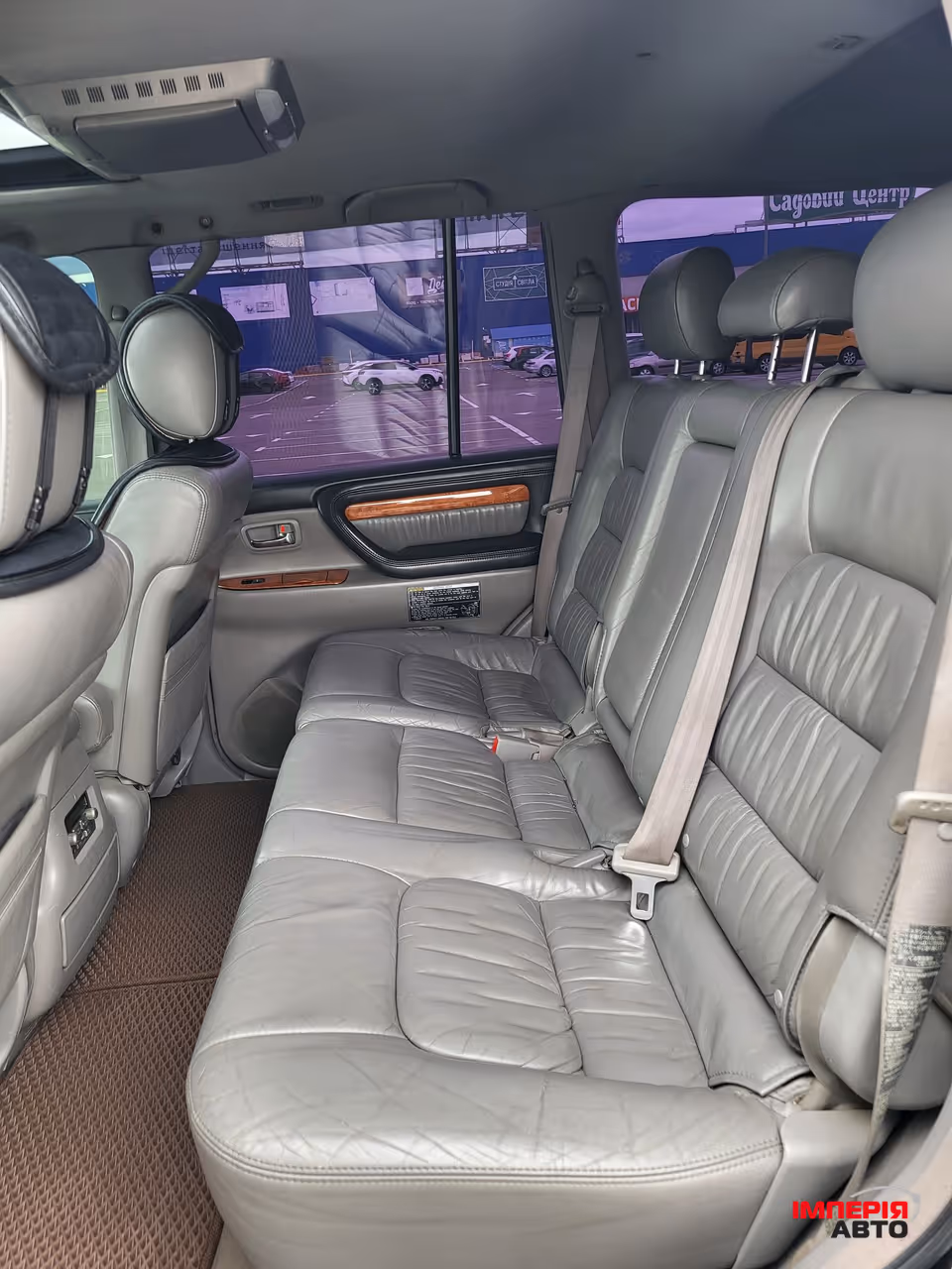 Lexus LX - фото 14