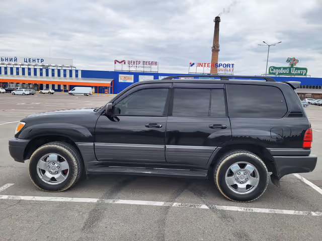 Lexus LX - фото 3