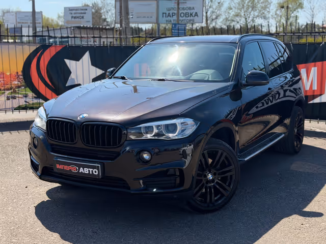 BMW X5 - фото 1