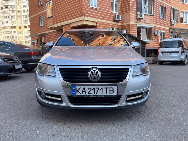 Volkswagen Passat - фото 2