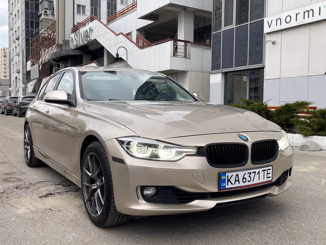 BMW 3 серії - фото 1