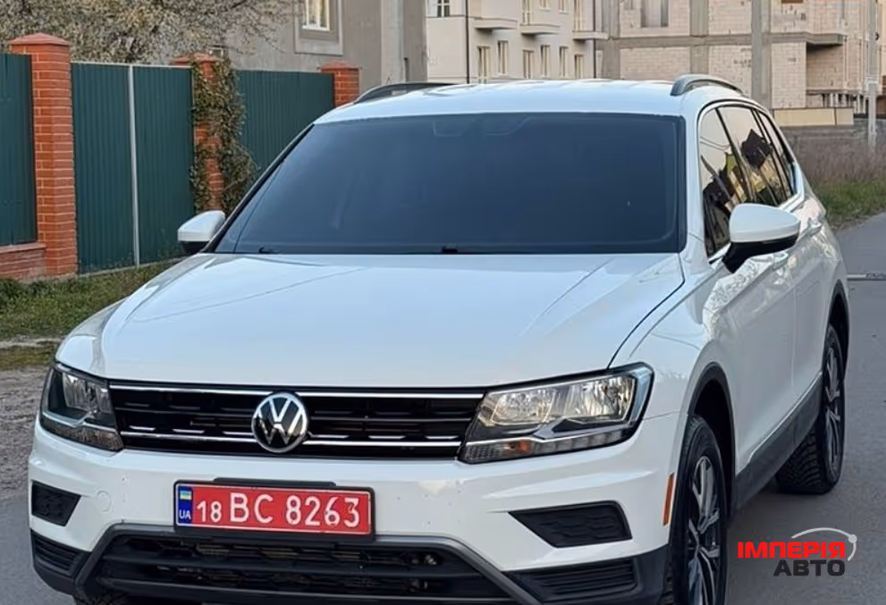 Volkswagen Tiguan - фото 1