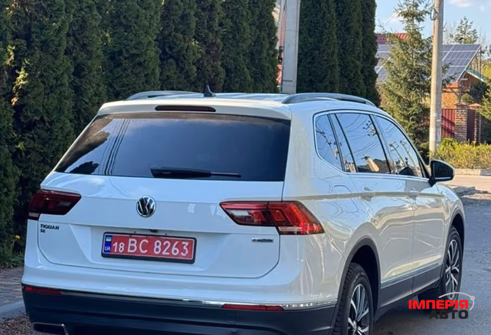 Volkswagen Tiguan - фото 3
