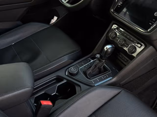 Volkswagen Tiguan - фото 5