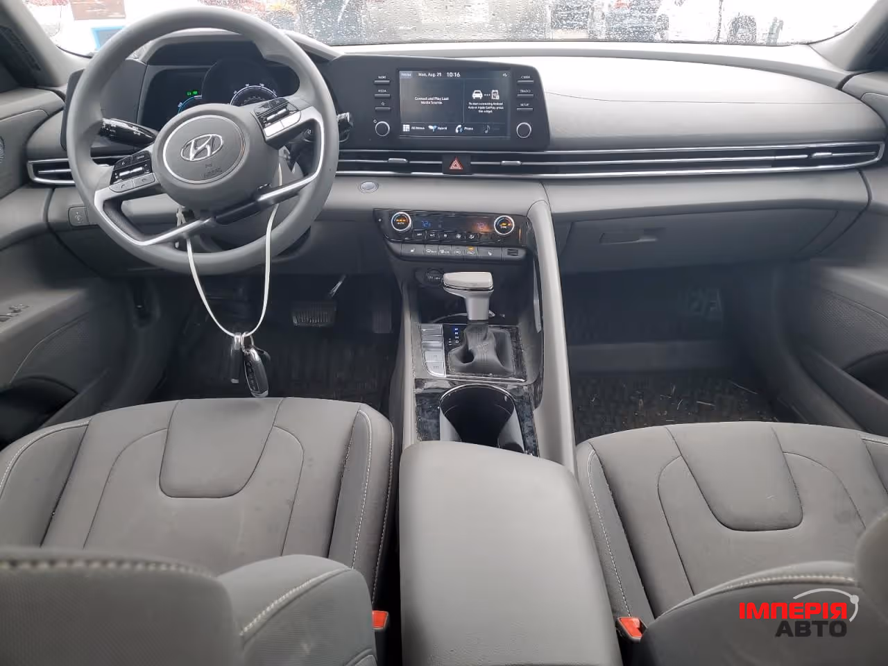 Hyundai Elantra - фото 7