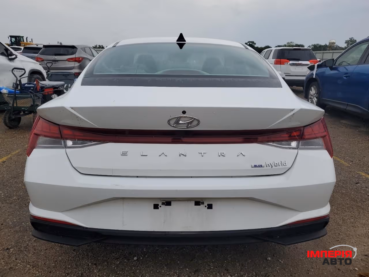 Hyundai Elantra - фото 5